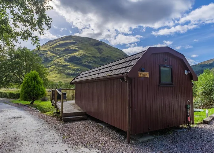 Heart Of Glencoe Holidays